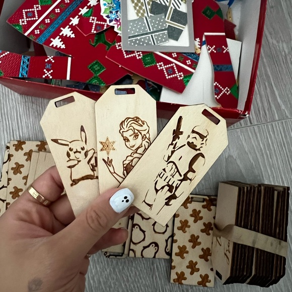 Christmas tags - Picture 2 of 3
